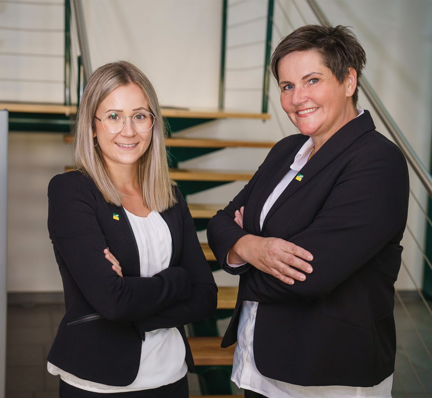 Portraitfoto zweier Frutura Mitarbeiterinnen aus der Human Ressources Abteilung von Frutura.