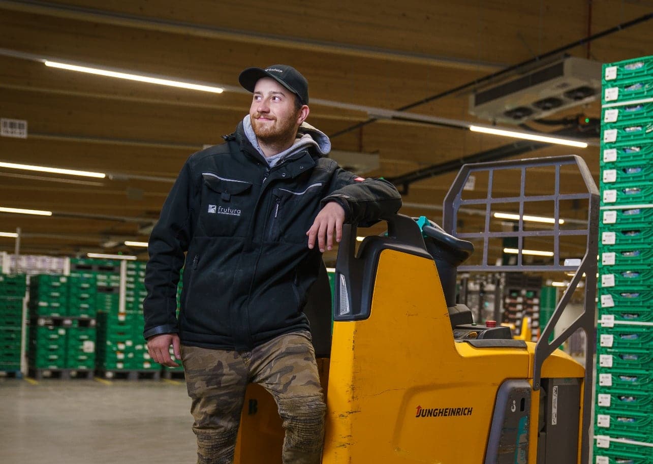 Lehrberuf Logistiker in der Frutura Firmenzentrale in Hartl